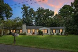 2041 Old Fort Avenue photo 4