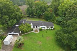 2041 Old Fort Avenue photo 4