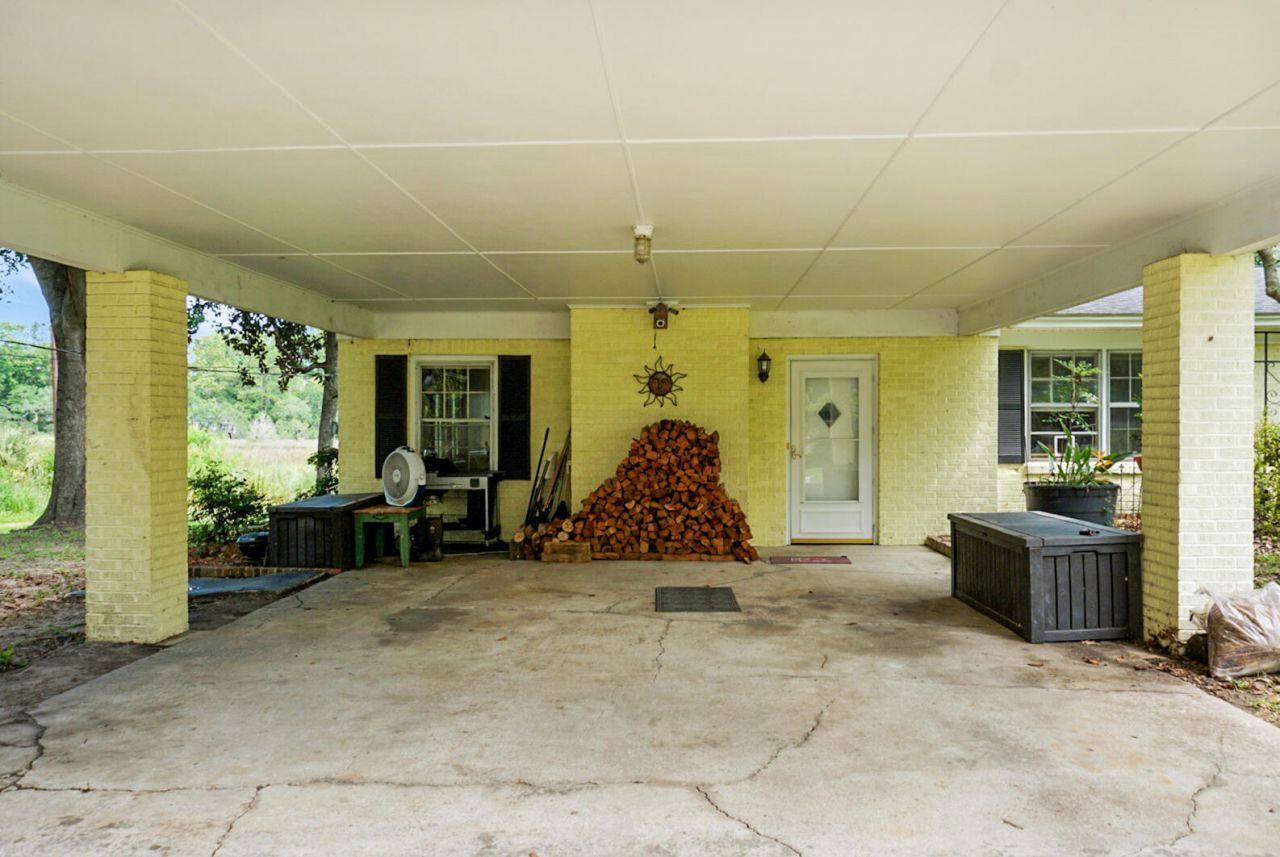 2041 Old Fort Avenue Photo 8