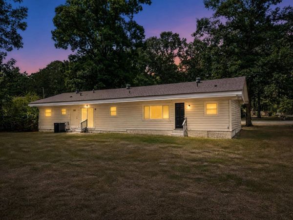 25 Caylor Lane, Little Rock, AR 72209