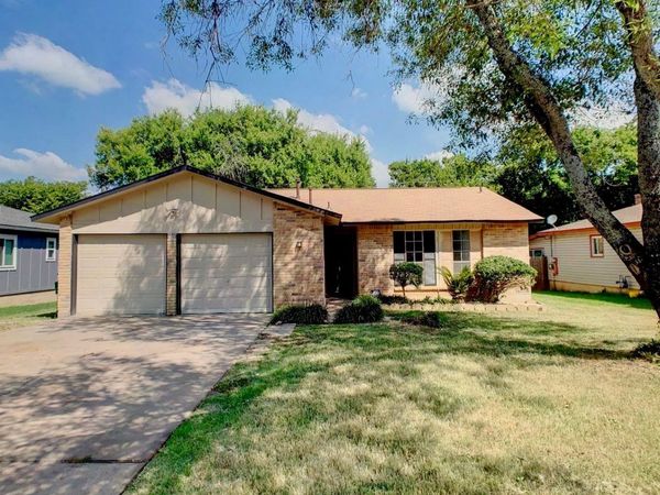 902 Cactus DR, Round Rock, TX 78681
