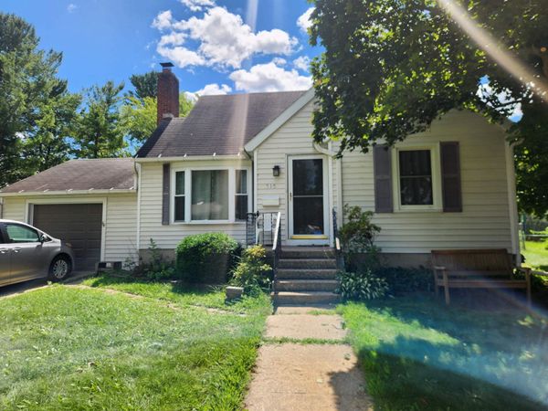 715 9th Avenue, Baraboo, WI 53913
