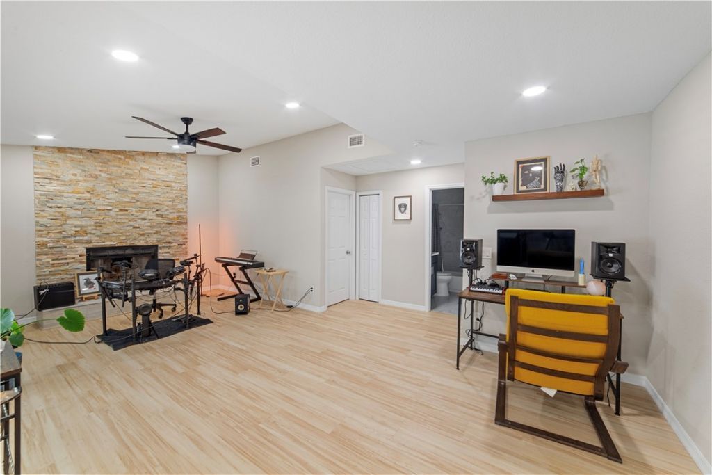 1003 Red Oak Circle, Out Of Area, FL 33511 Photo