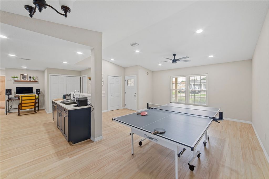 1003 Red Oak Circle, Out Of Area, FL 33511 Photo