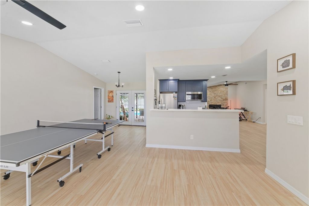 1003 Red Oak Circle, Out Of Area, FL 33511 Photo