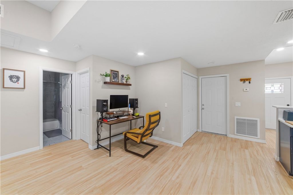 1003 Red Oak Circle, Out Of Area, FL 33511 Photo