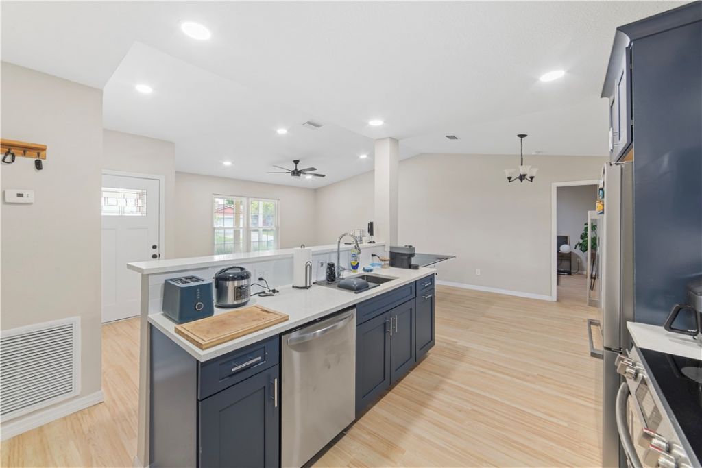 1003 Red Oak Circle, Out Of Area, FL 33511 Photo