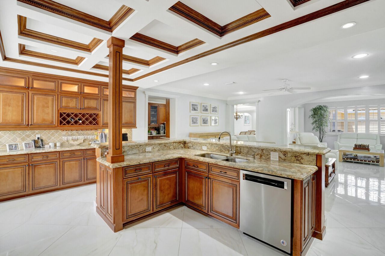 7903 Ironhorse Boulevard, West Palm Beach, FL 33412 Photo