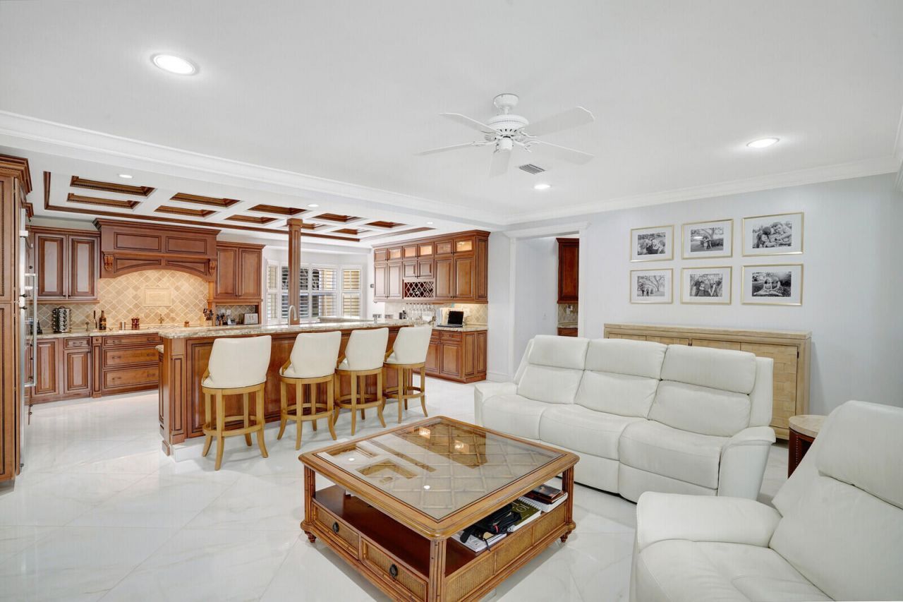 7903 Ironhorse Boulevard, West Palm Beach, FL 33412 Photo