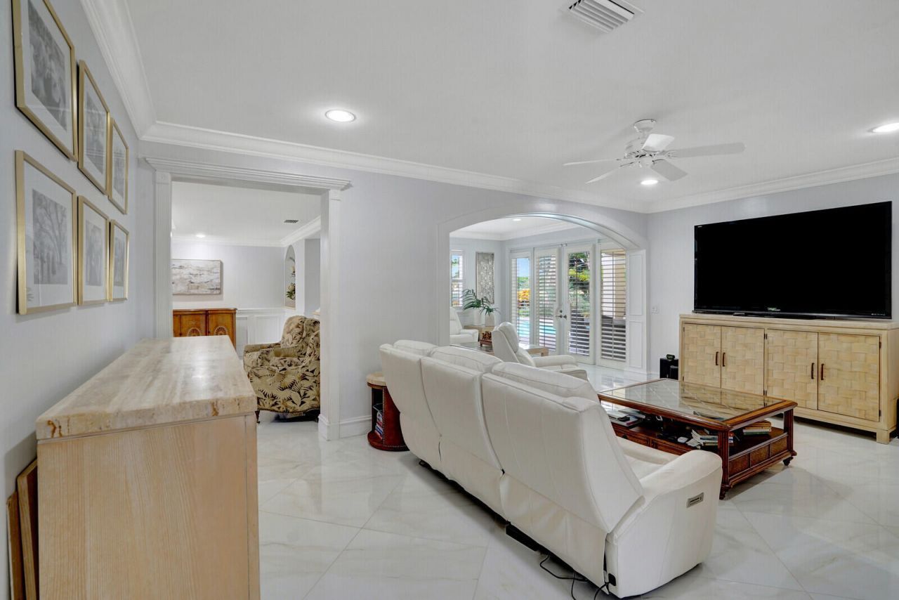 7903 Ironhorse Boulevard, West Palm Beach, FL 33412 Photo
