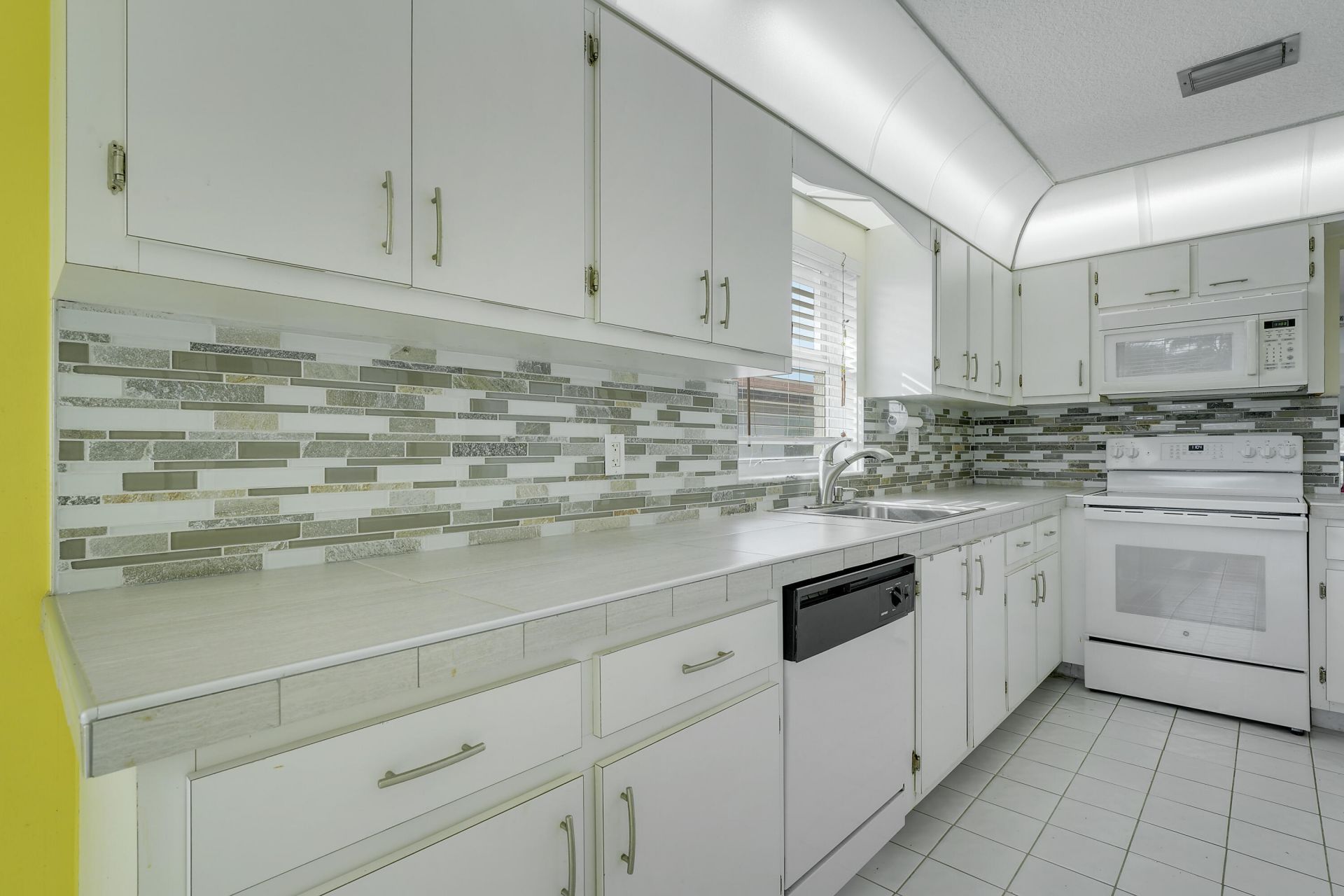 13679 Date Palm Court, Unit B, Delray Beach, FL 33484 Photo