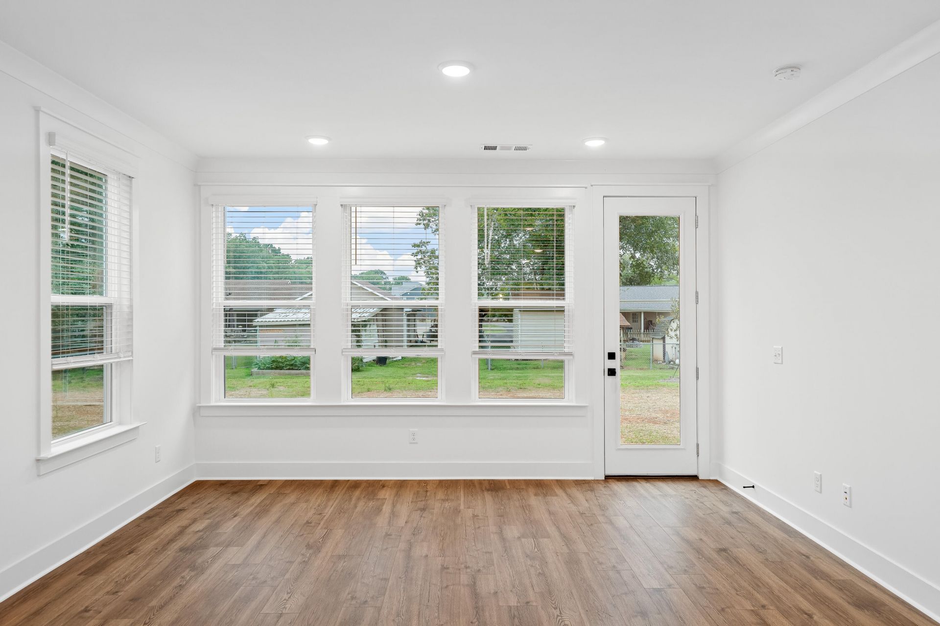 121 Weldin Gate Drive Photo 15