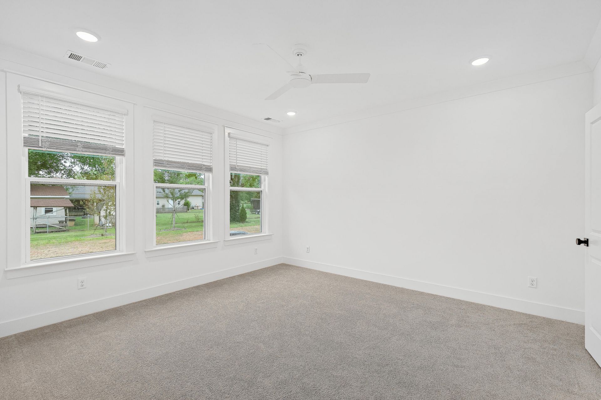 121 Weldin Gate Drive Photo 18