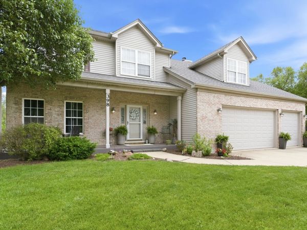 398 Essex Drive , Oswego, IL 60543