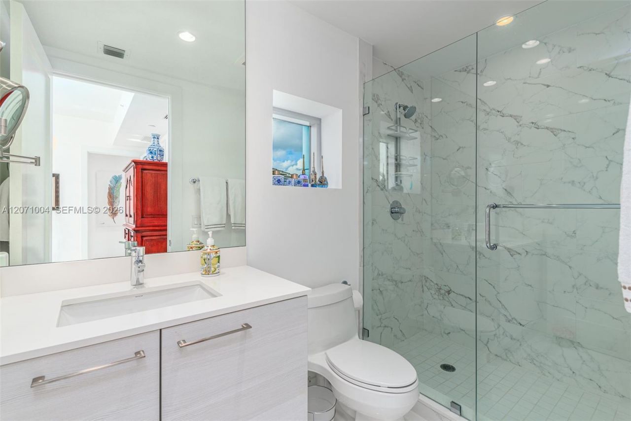 1 Water Club Way , Unit 404, North Palm Beach, FL 33408 Photo