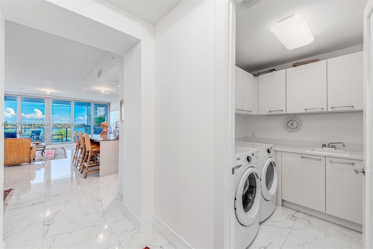 1 Water Club Way , Unit 404, North Palm Beach, FL 33408 Photo