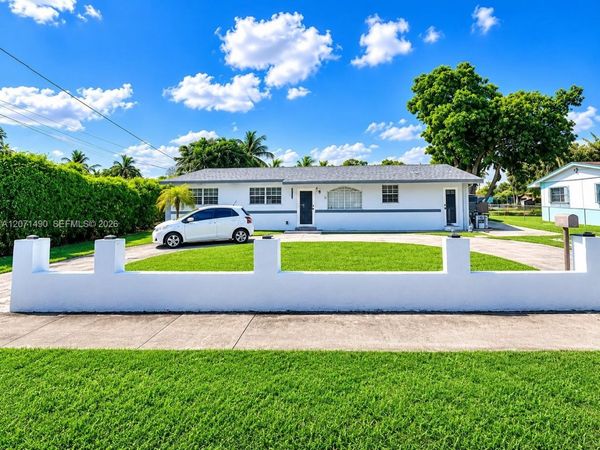 3930 NW 187th St , Miami Gardens, FL 33055