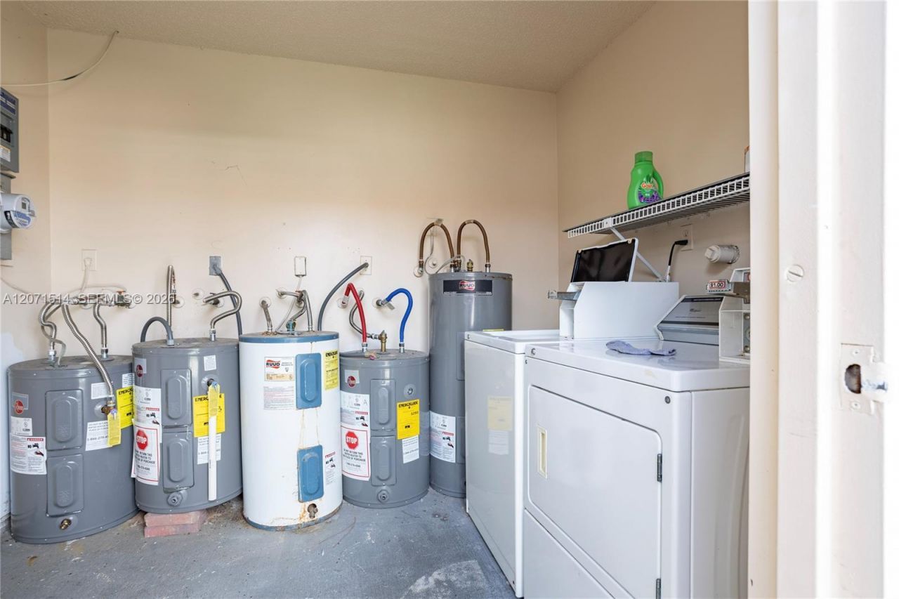4675 NW 3rd Ct , Unit B, Delray Beach, FL 33445 Photo