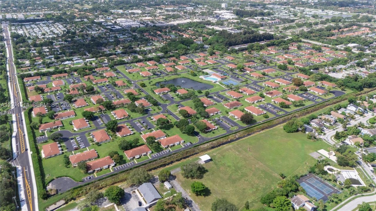 4675 NW 3rd Ct , Unit B, Delray Beach, FL 33445 Photo