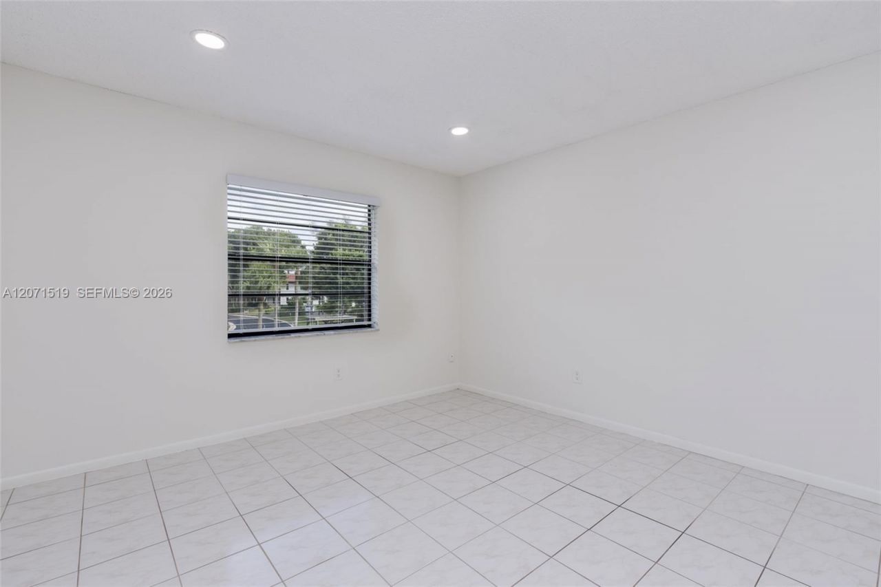 21529 Cypress Hammock Dr , Unit 35J, Boca Raton, FL 33428 Photo