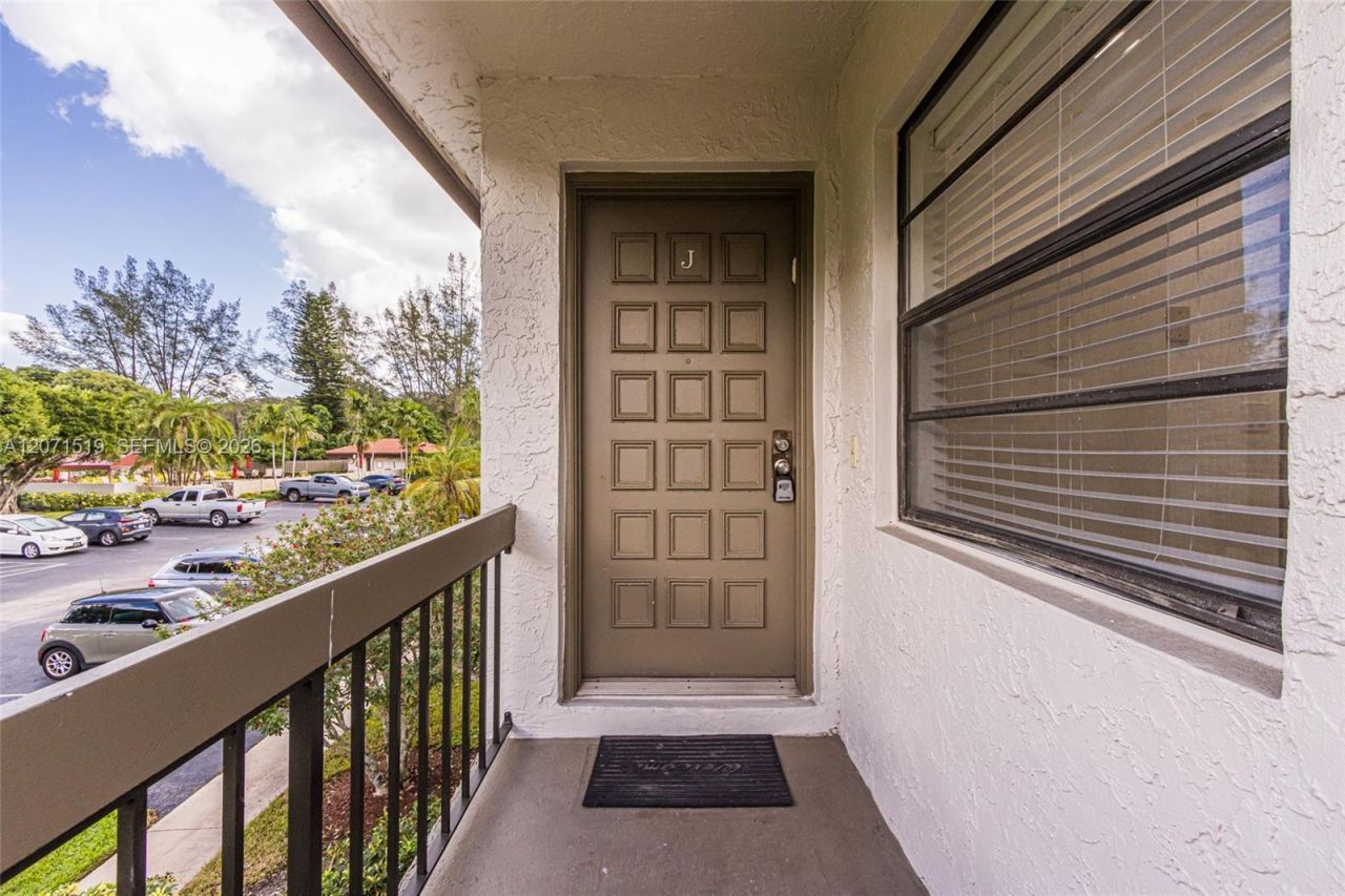 21529 Cypress Hammock Dr , Unit 35J, Boca Raton, FL 33428 Photo