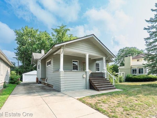 111 E Tacoma Street, Clawson, Mi 48017