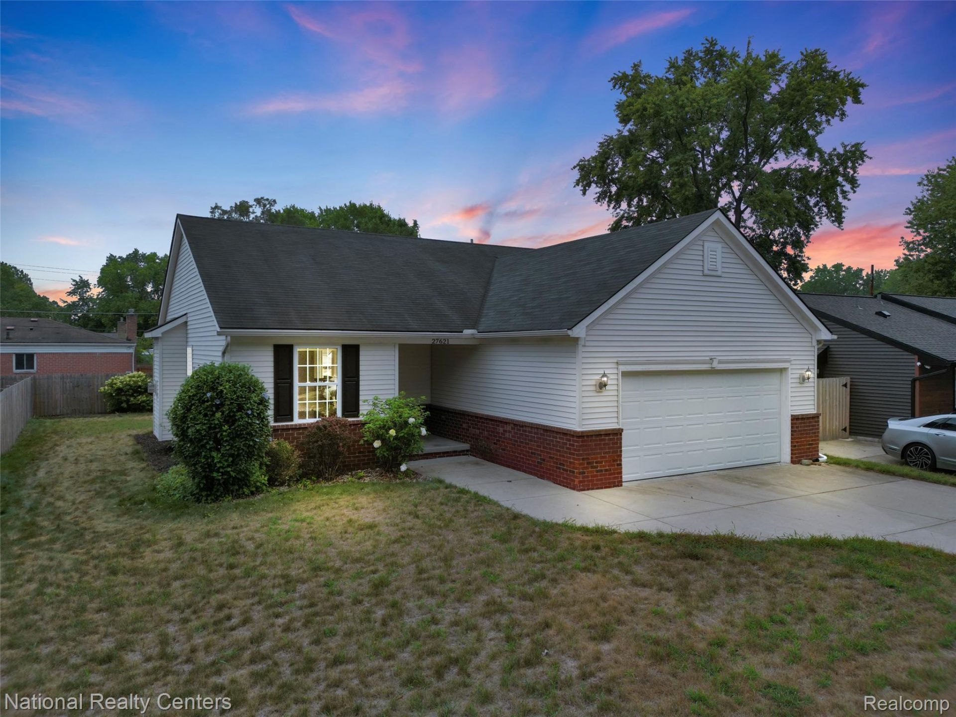 27621 Pembroke Street, Livonia, Mi 48152 Main Photo