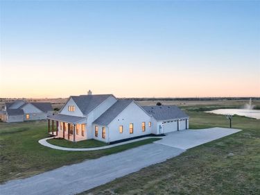 10978 Gregory Road, Sanger, TX 76266