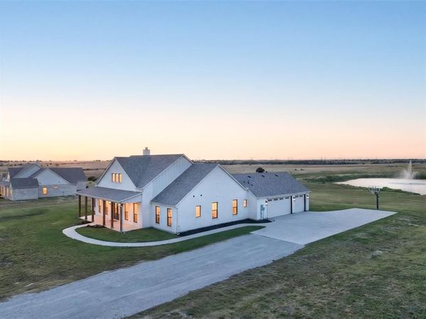10978 Gregory Road, Sanger, TX 76266