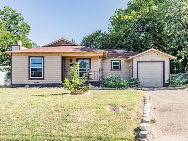 1002 W Sanford Street , Arlington, TX 76012