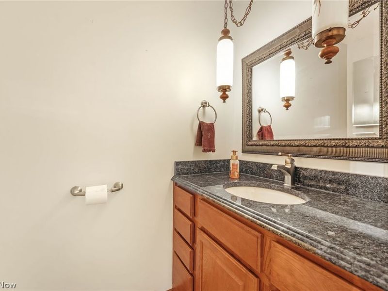 679 S Lake Street, Amherst, OH 44001 Photo 23