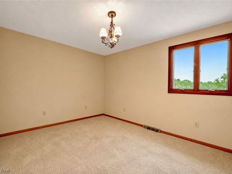 679 S Lake Street, Amherst, OH 44001 Photo 29