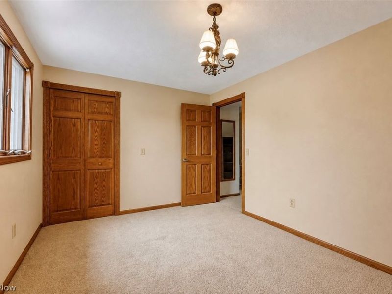679 S Lake Street, Amherst, OH 44001 Photo 30