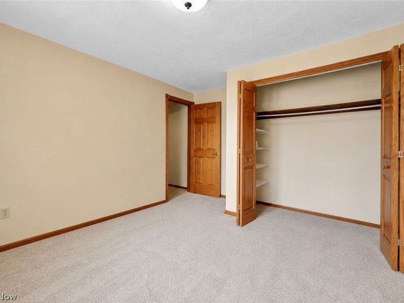 679 S Lake Street, Amherst, OH 44001 Photo 32