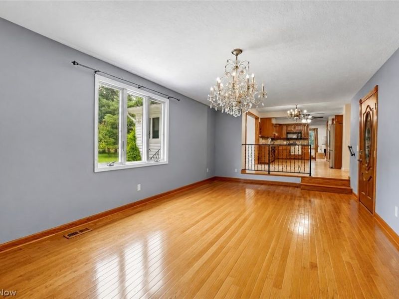679 S Lake Street, Amherst, OH 44001 Photo 8