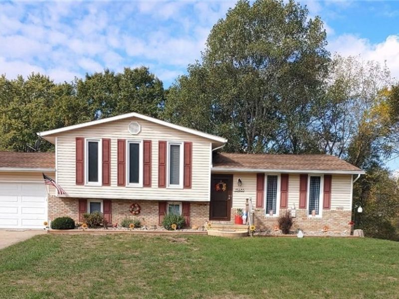 13485 Sunflower Avenue NW, Mogadore, OH 44260 Photo 1