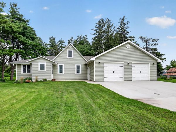 15832 585th Street, Claremont, MN 55924