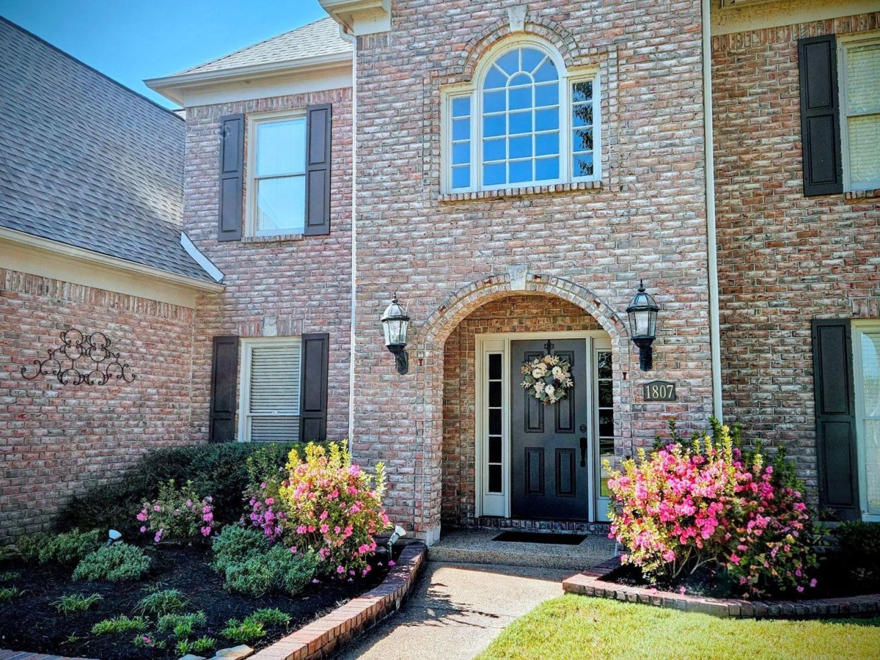 1807 Campden Dr, Collierville, TN 38017 Main Photo