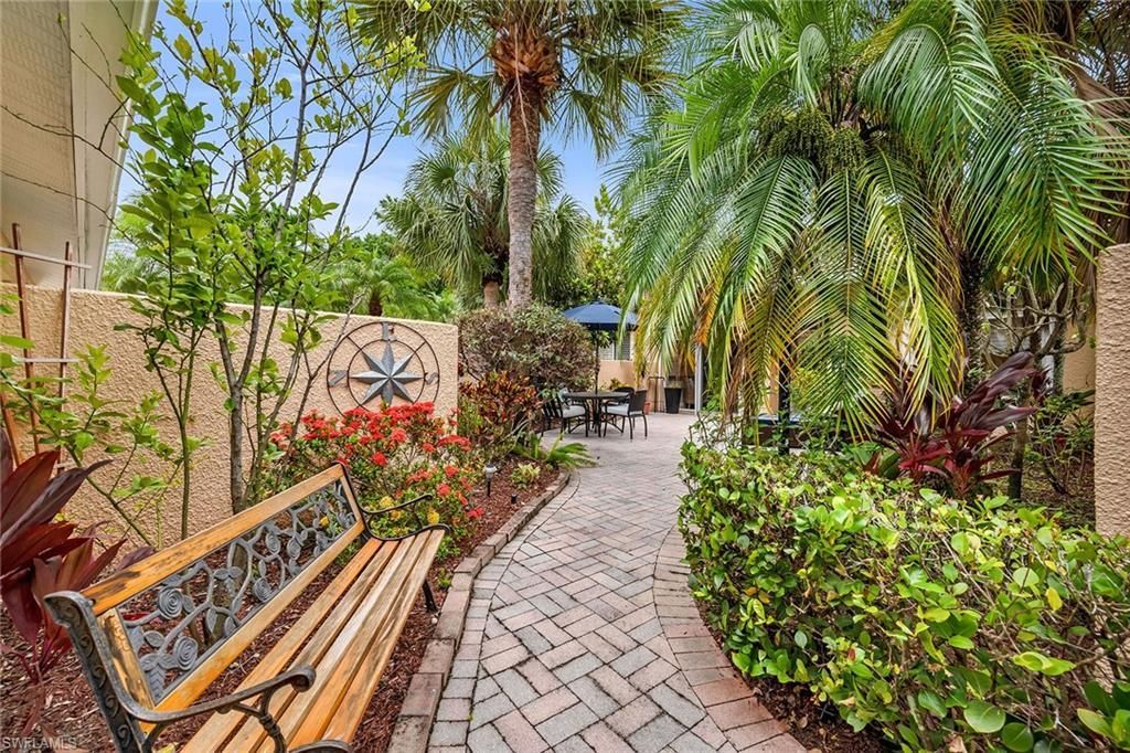 2326 Magnolia Ln, Unit 6104, Naples, FL 34112 Photo
