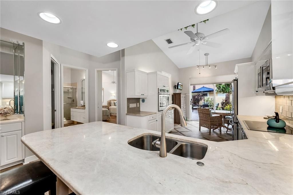 2326 Magnolia Ln, Unit 6104, Naples, FL 34112 Photo