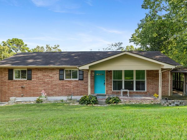 220 Alpine Drive, Rossville, GA 30741