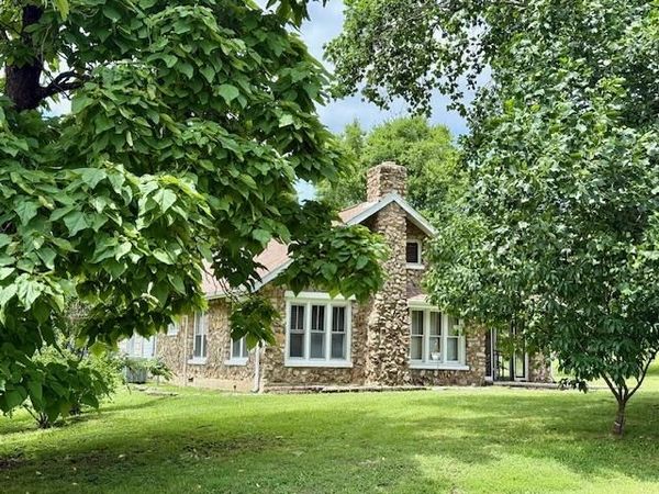 204 E East 3rd Street , Mountain View, MO 65548