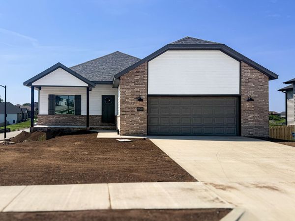 2500 W Webb Road , Ozark, MO 65721