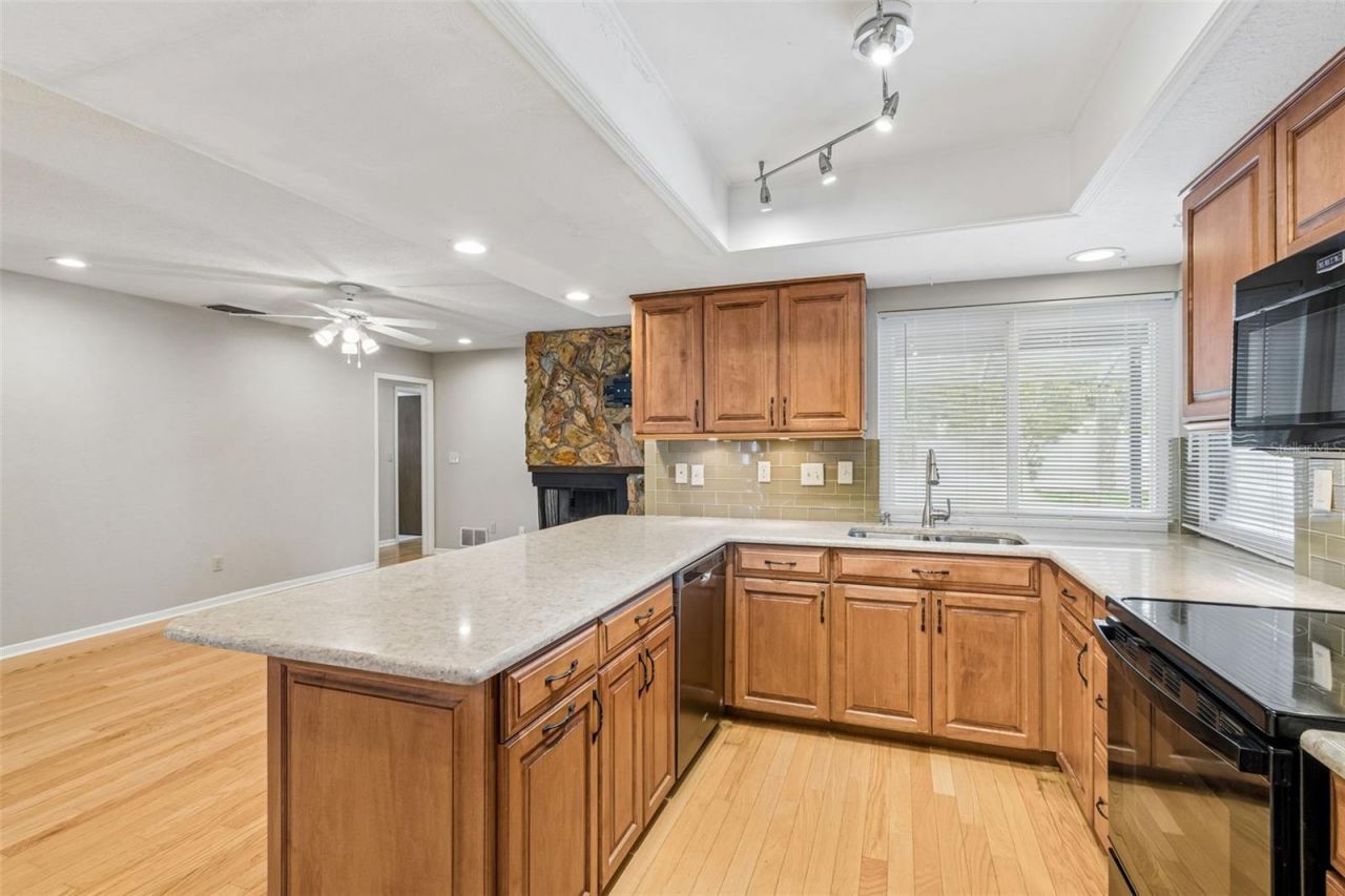 11798 David Court , Seminole, FL 33778 Photo