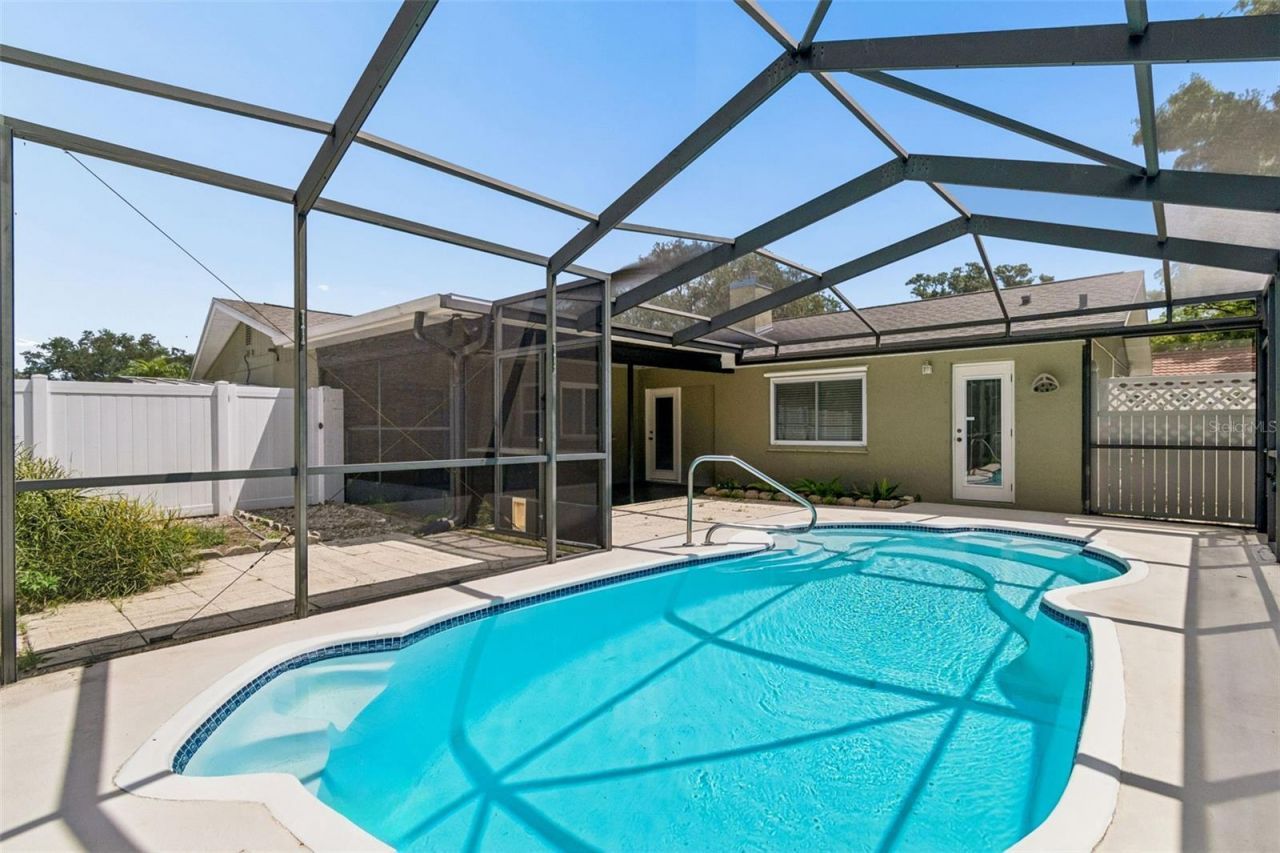 11798 David Court , Seminole, FL 33778 Photo