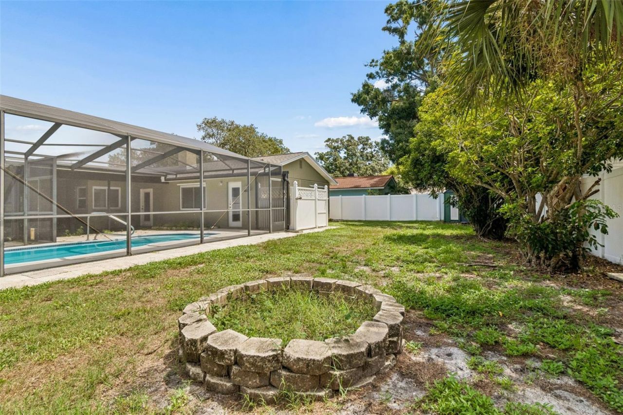 11798 David Court , Seminole, FL 33778 Photo