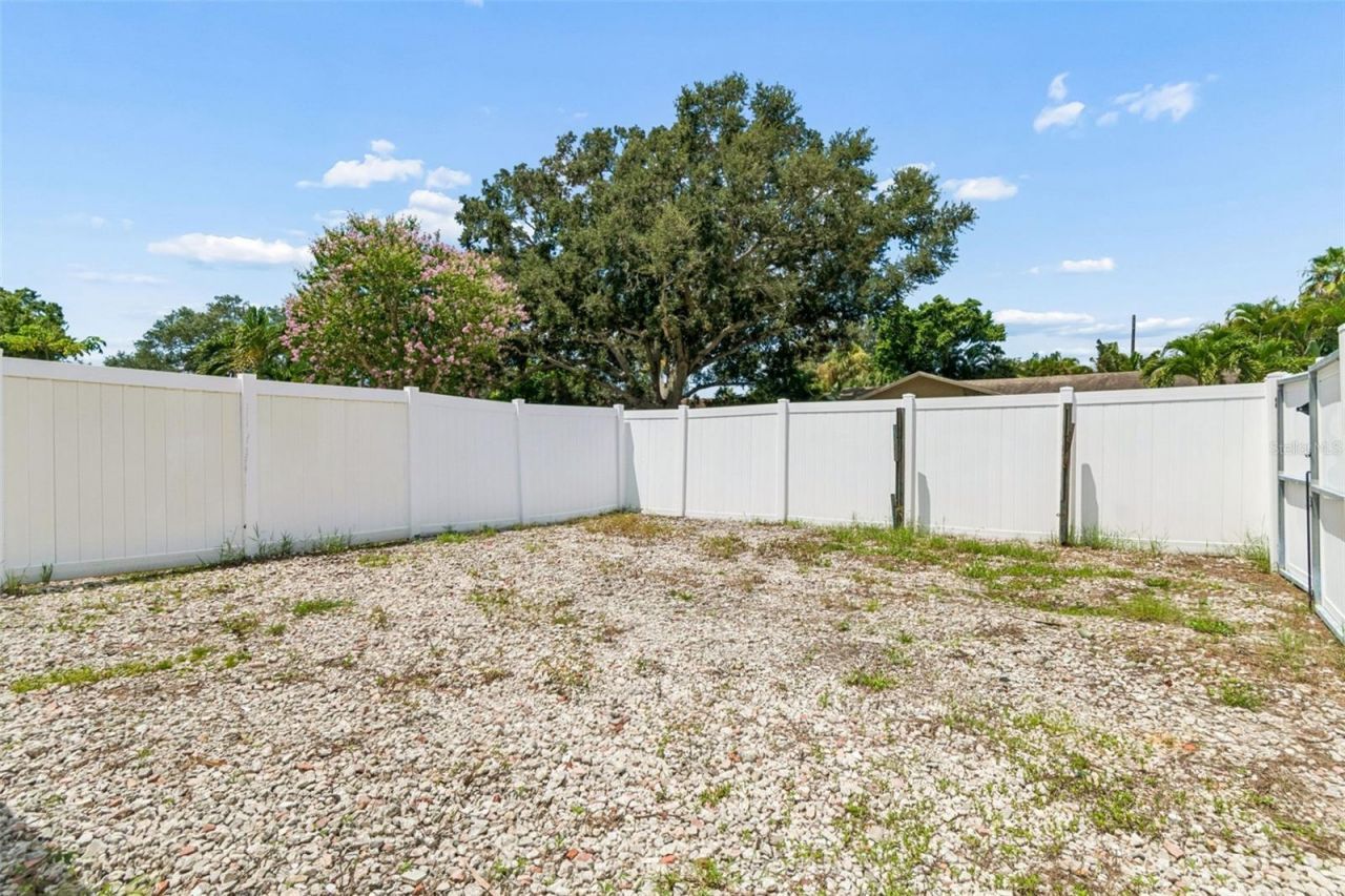 11798 David Court , Seminole, FL 33778 Photo