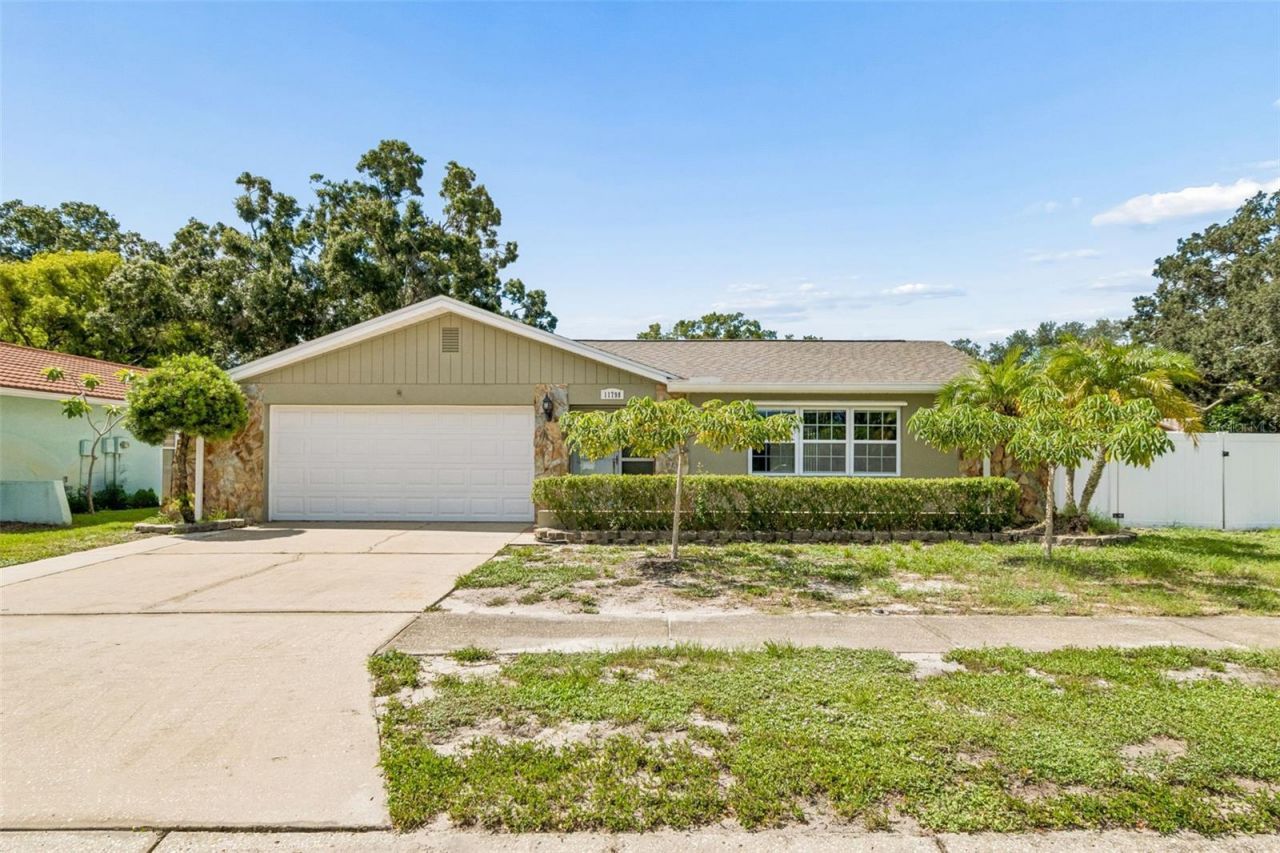 11798 David Court , Seminole, FL 33778 Photo