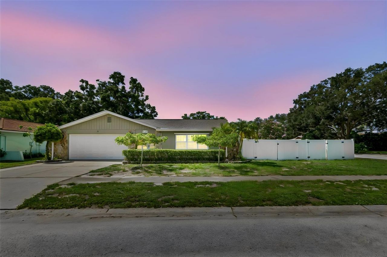 11798 David Court , Seminole, FL 33778 Photo