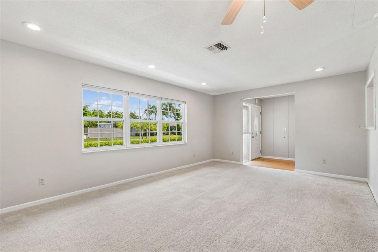 11798 David Court , Seminole, FL 33778 Photo